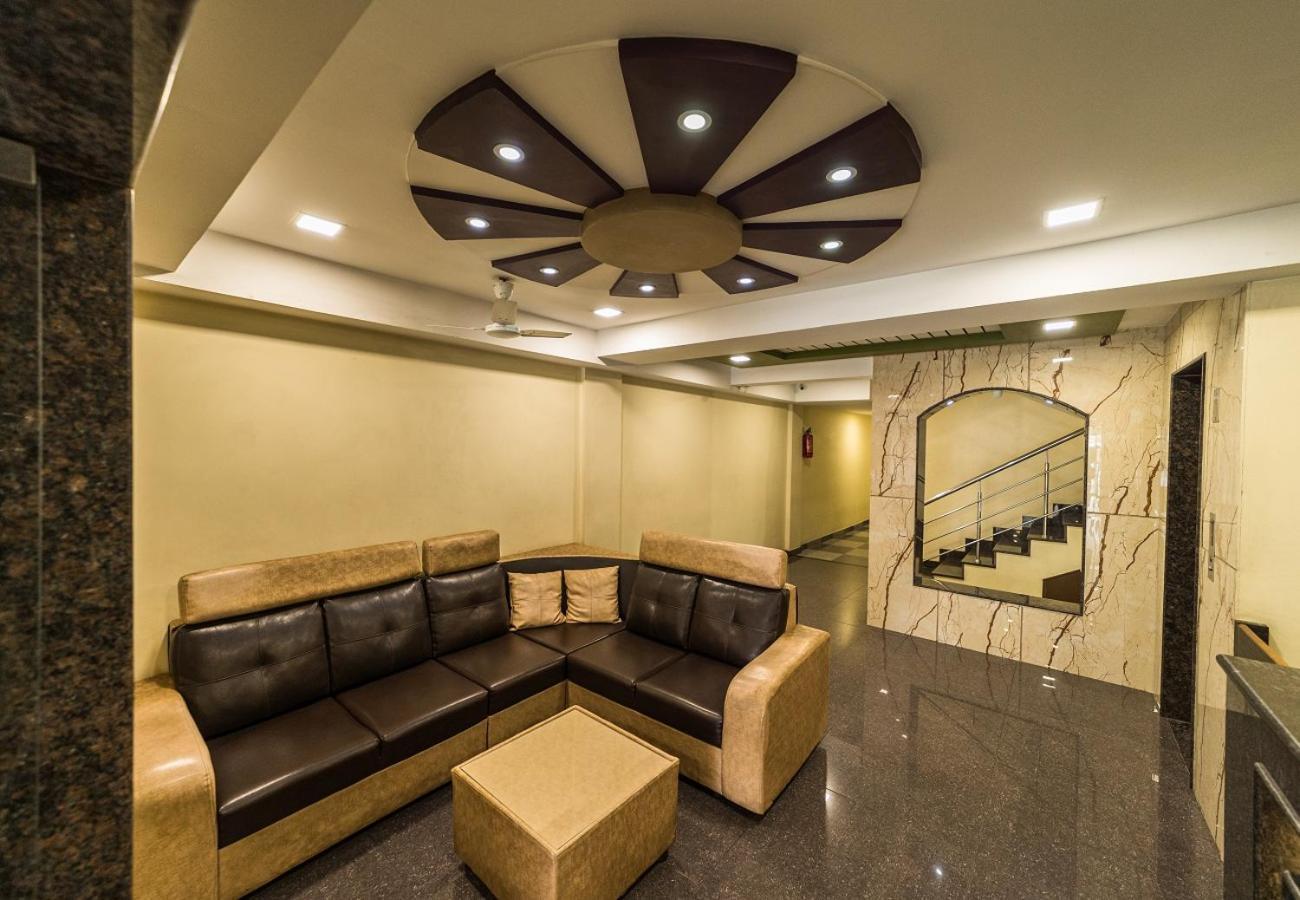 Sau Residency Hotel Kanchipuram Exterior photo